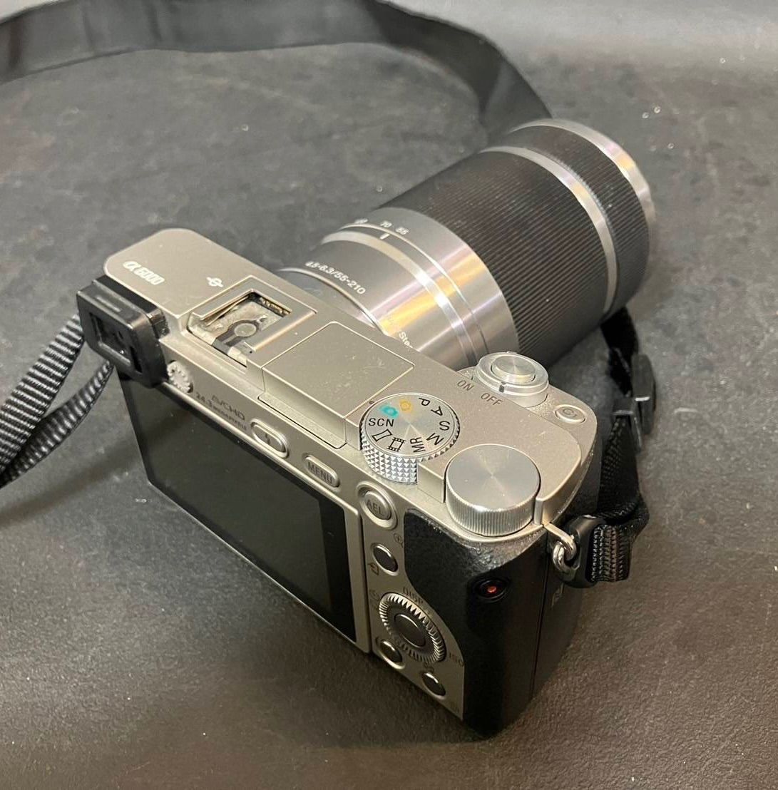 SA1【中古品】SONY ソニー α6000 ミラーレス一眼 ダブルズームキット ILCE-6000