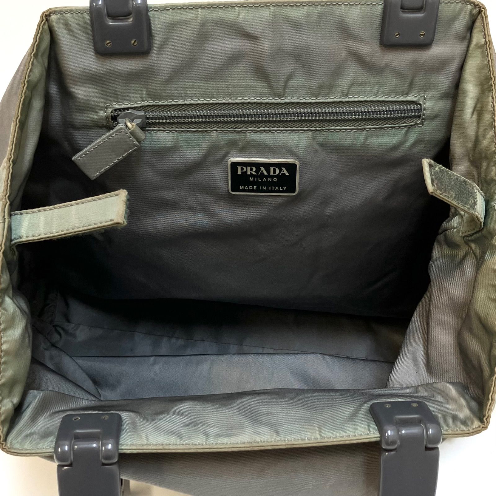 PRADA＊プラダ バンドバッグ ナイロン グレー系 三角プレート 