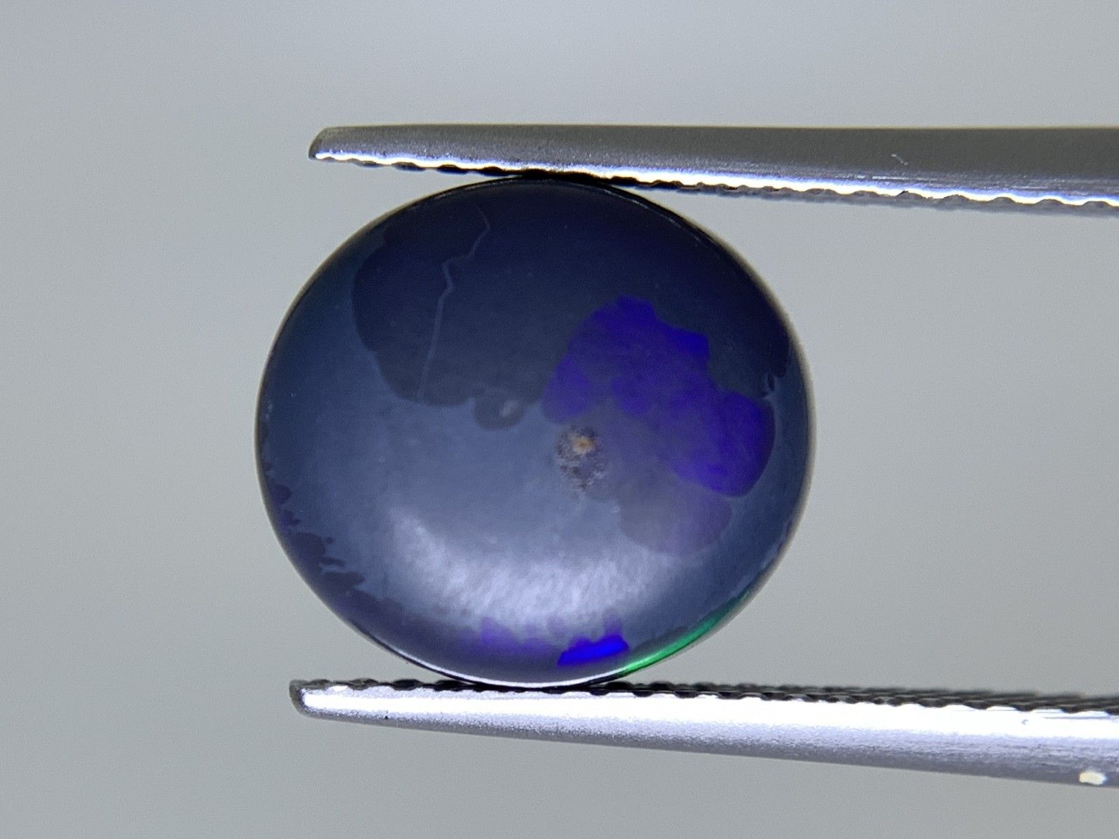 ブラックオパール 天然 4.272ct 中央宝石ソーティング付き 11.0㎜×10.1㎜×6.0㎜ ルース 裸石 6742Y FORTGASGNV_COM_BR