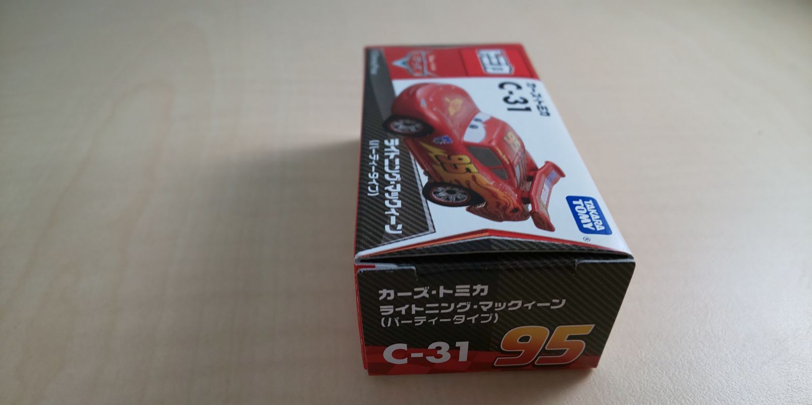 ディズニー カーズ トミカ C-31 ライトニング マックィーン