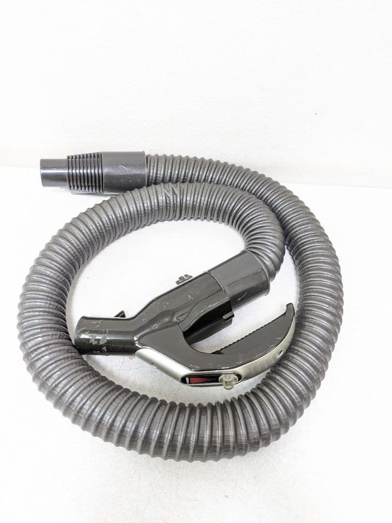 アイリスオーヤマ ECC-100CTK-S サイクロン式掃除機 ヘッド無し - メルカリ