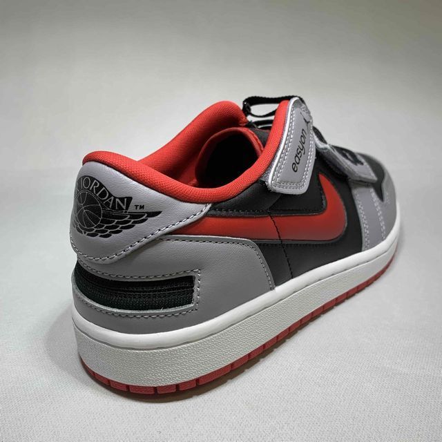 新品未使用! NIKE AIR JORDAN 1 LOW FLYEASE DM1206-060 ナイキ