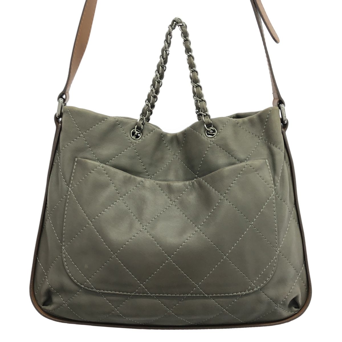 CHANEL / シャネル | 2way ショルダー付き レザー ココマーク チャーム キルティング チェーンハンドル トートバッグ | グレー/ブラウン | レディース CHANEL / シャネル | 2way ショルダー付き レザー ココマーク チャーム