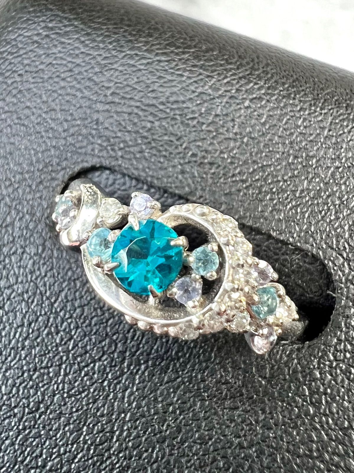 PREMIUM APATITEネオンブルーアパタイトPt950ダイヤモンドリング