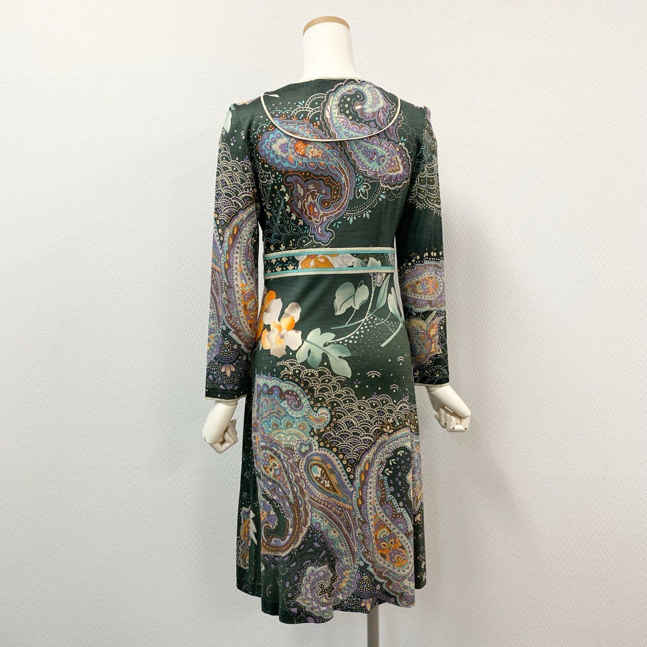 85i12 LEONARD レオナール 長袖ワンピース 総柄 薄手ワンピース 花柄