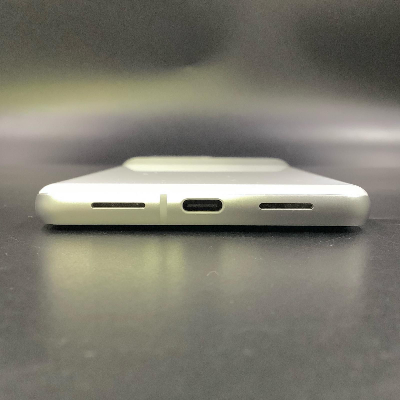 Google Pixel 7 128GB Snow docomo G03Z5 白ロム 美品 動作確認