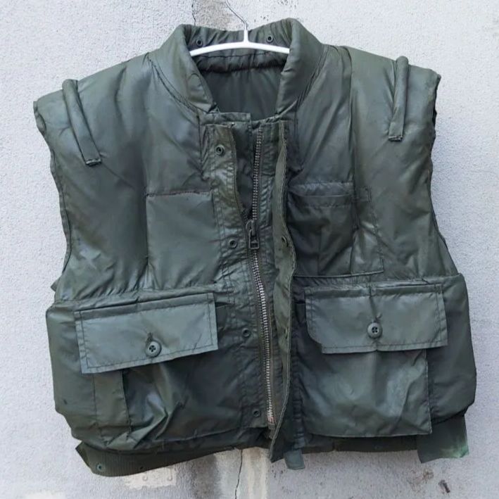 米軍実物 ベトナム戦争M55ボディーアーマー 全プレート有り