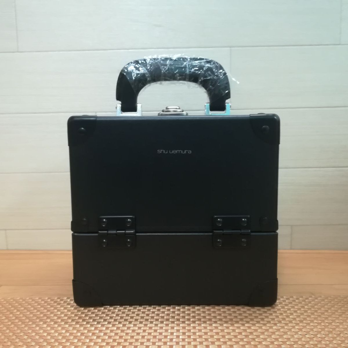シュウウエムラ　メイクボックス　3段式コンパクト 楽天市場】◇マラソン限定◇【15%OFF対象】シュウウエムラ