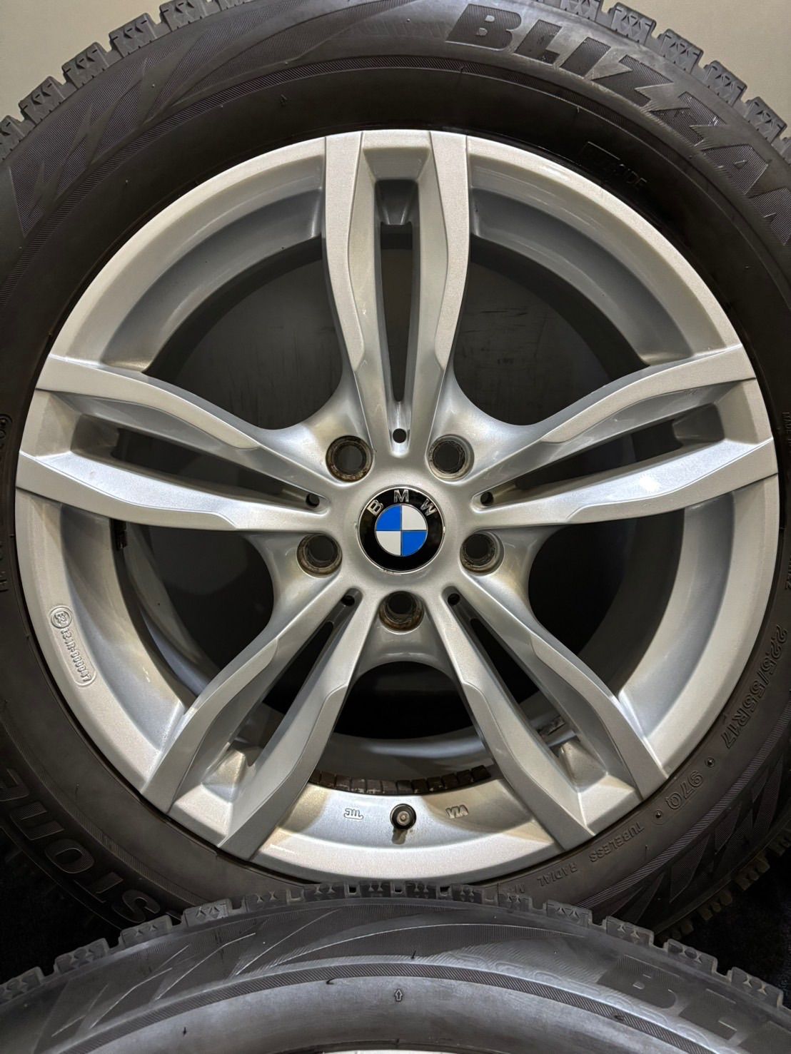 ☆225/55R17 BRIDGESTONE/VRX2 20年製 MAK 17インチ 7.5J +54 112 ☆225/55R17 BRIDGESTONE/VRX2 20年製 MAK 17インチ 7.5J +54 112