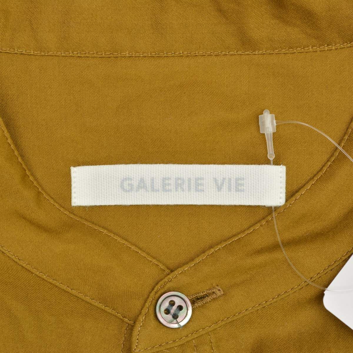 GALERIEVIE】23018101101 コットンサテン バンドカラーシャツ長袖 