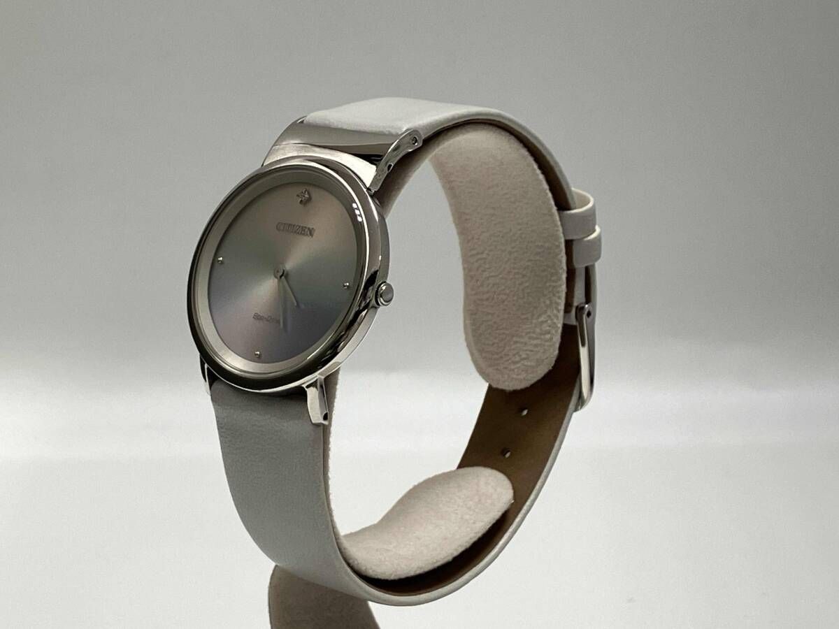 即決 在庫整理 CITIZEN Ambiluna G620-S123186 0720050379 ソーラー式 アナログ 付属品無し シチズン ホワイト シルバー 腕時計