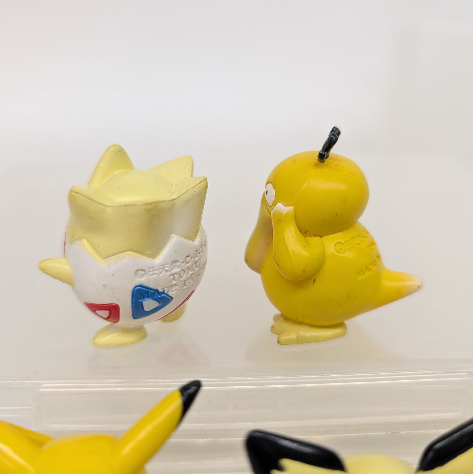 ポケモン 初期 モンコレ 当時物 希少 ピカチュウ コダック