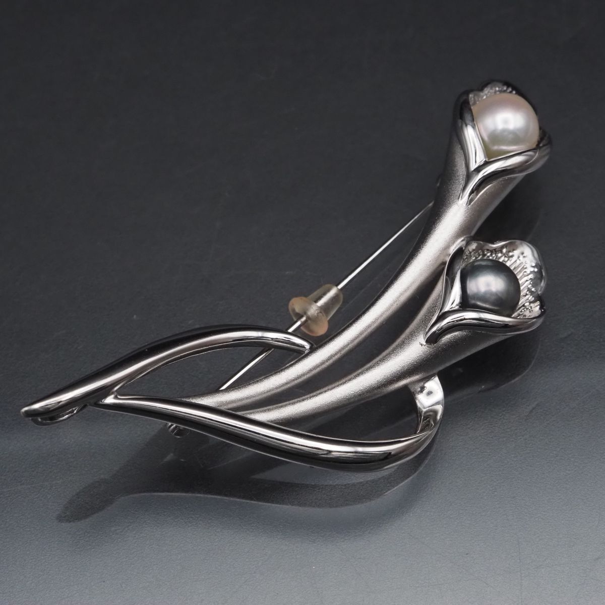 F054 黒蝶 淡水真珠 パール SILVER刻印 ブローチ フラワー デザイン シルバー コサージュ 6月誕生石