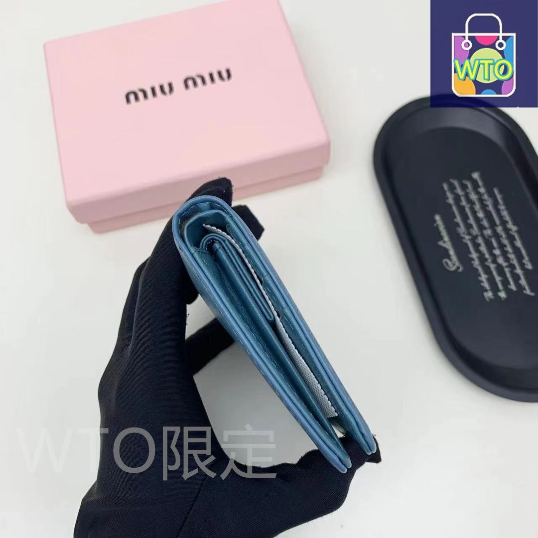 本日限定特価】ミュウミュウ レザー ウォレット 11.5×10×3cm 高