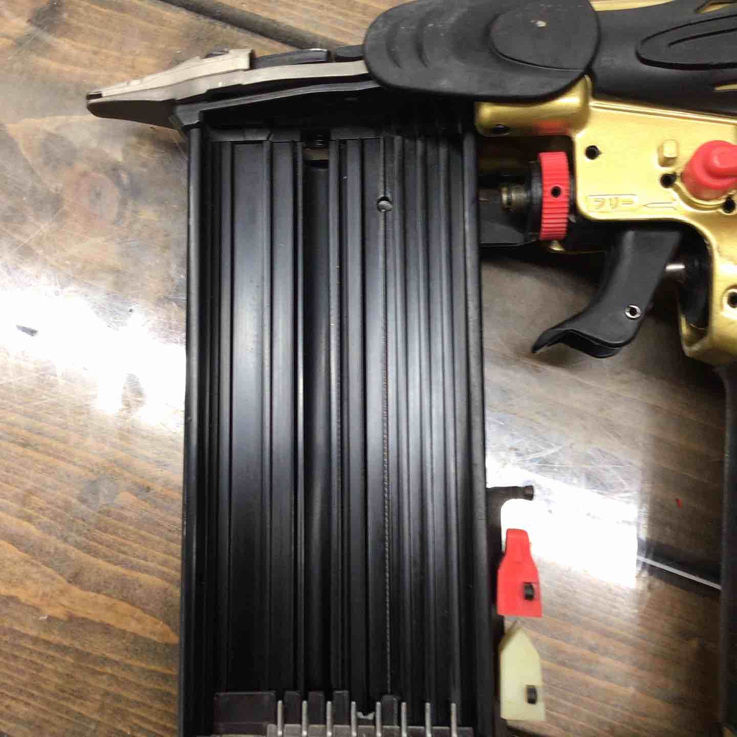 日立工機 高圧フィニッシュネイラ