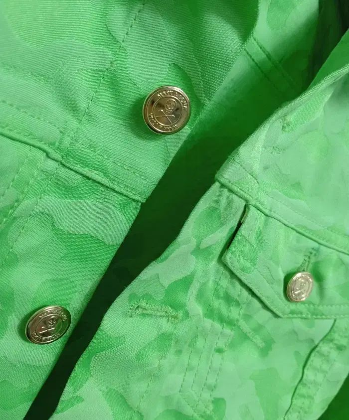 マークアンドロナ