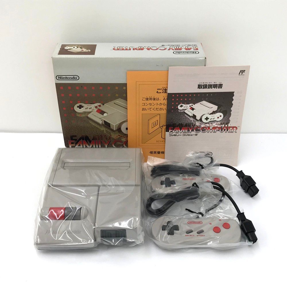 Nintendo 任天堂 HVC-101 ファミリー コンピュータ AV仕様 ファミコン 長期 箱に汚れ有