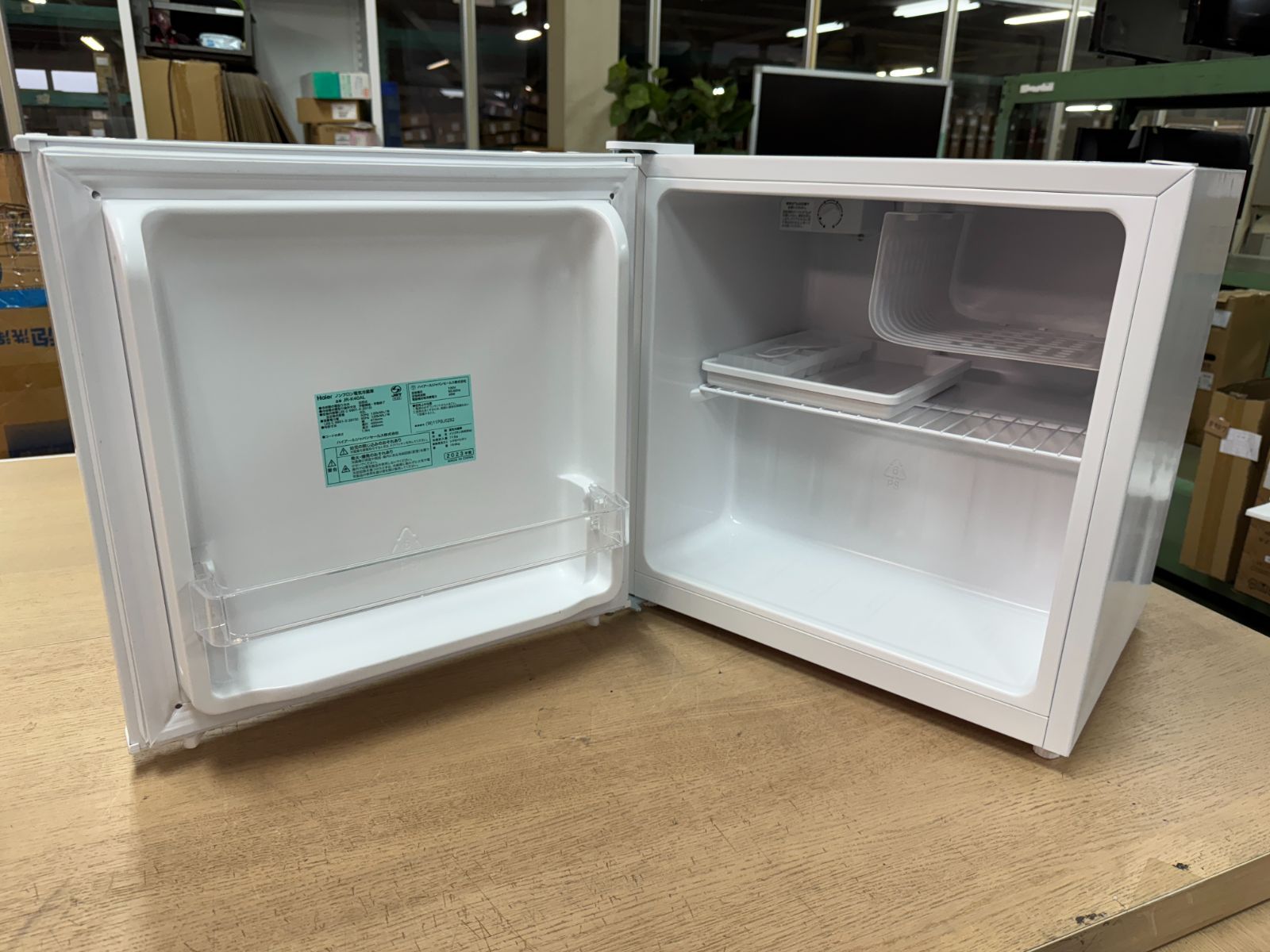 M211 ハイアール ワンドア冷蔵庫 40L 型式:JR-K40AL 年式:2023年 M211 ハイアール ワンドア冷蔵庫 40L 型式:JR-K40AL 年式:2023年