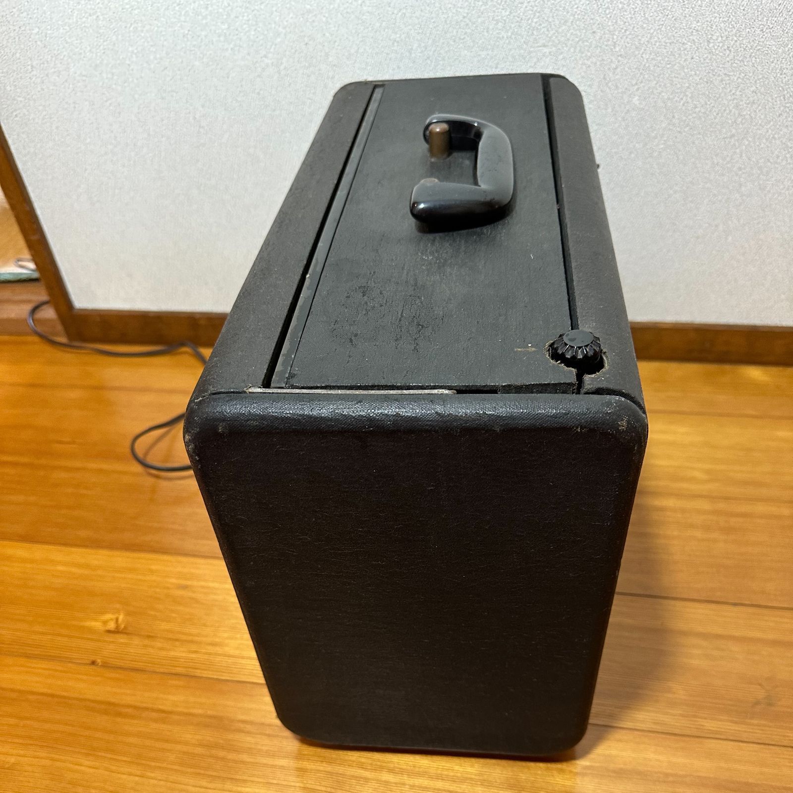 ZENITH ゼニス　真空管ラジオ　昭和レトロ　当時物　ジャンク品 ZENITH ゼニス 真空管 ポータブルラジオ 年代物 レトロ