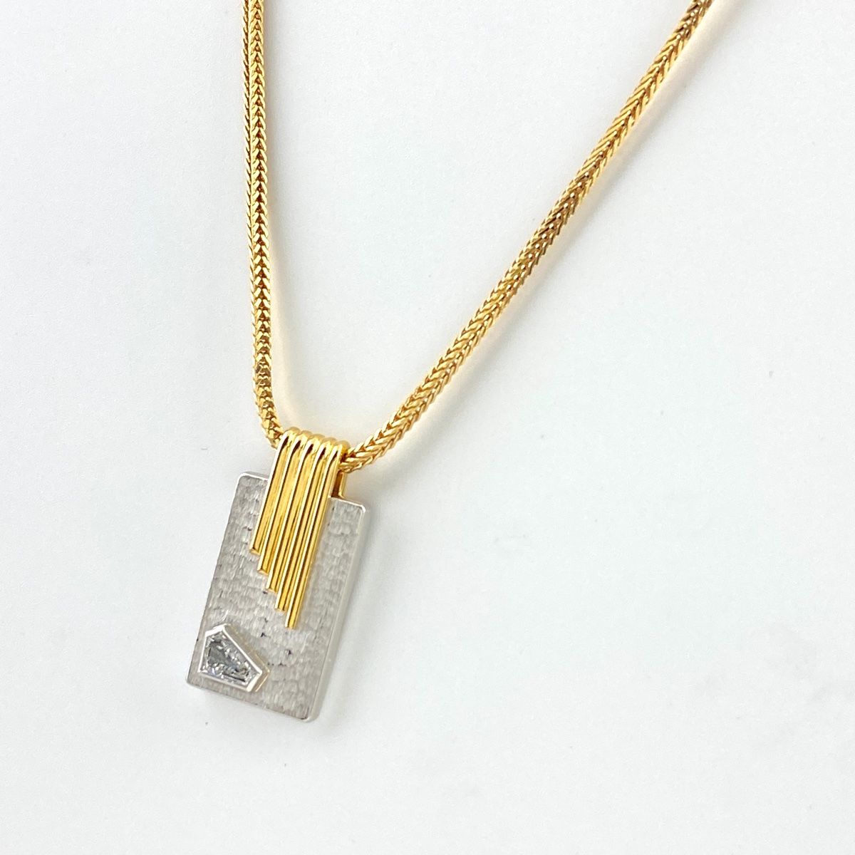ダイヤモンド デザインネックレス YG イエローゴールド プラチナ  