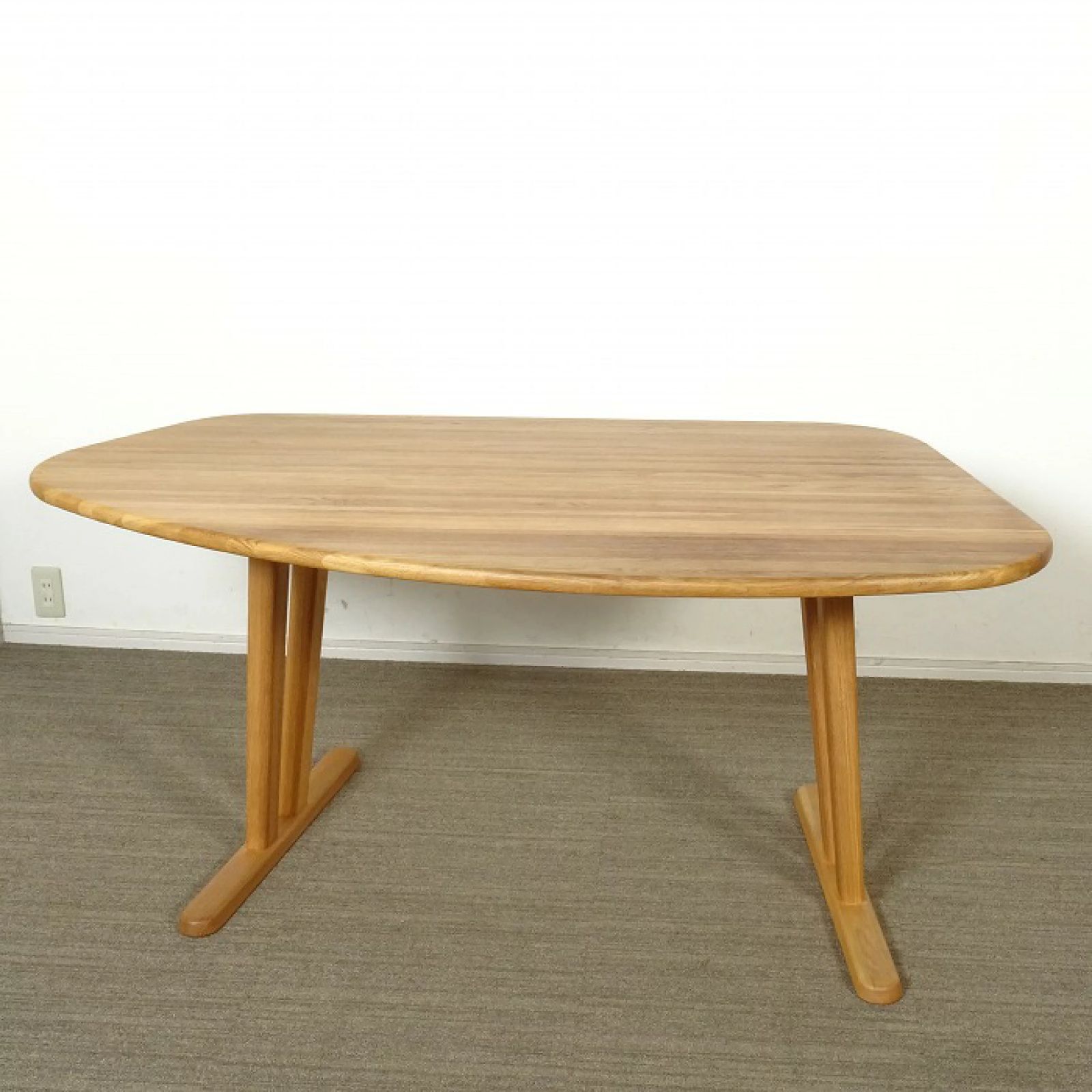 ◾︎SELUNO◾︎ 展示 HIDA 飛騨産業 baguette life バゲットライフ テーブル - チェア 2脚 オーク無垢材 ダイニングセット 37万 v669 MARWIL-DEMENAGEMENTS_CH