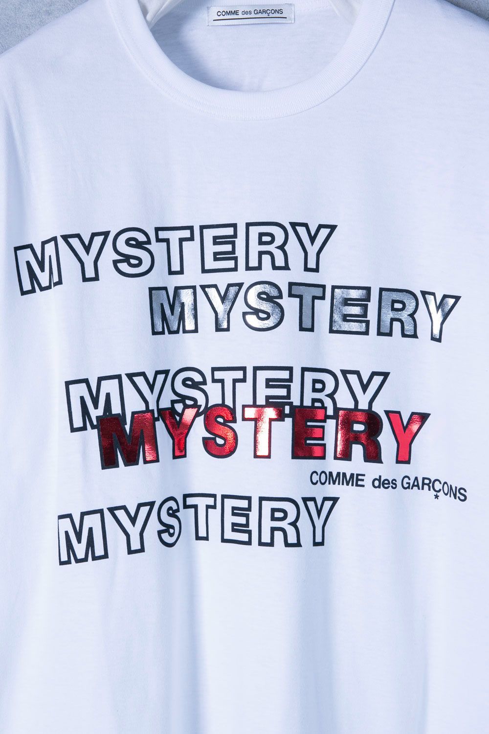 COMME des GARCONS ”ハッピーミステリーバッグ”限定Tシャツ