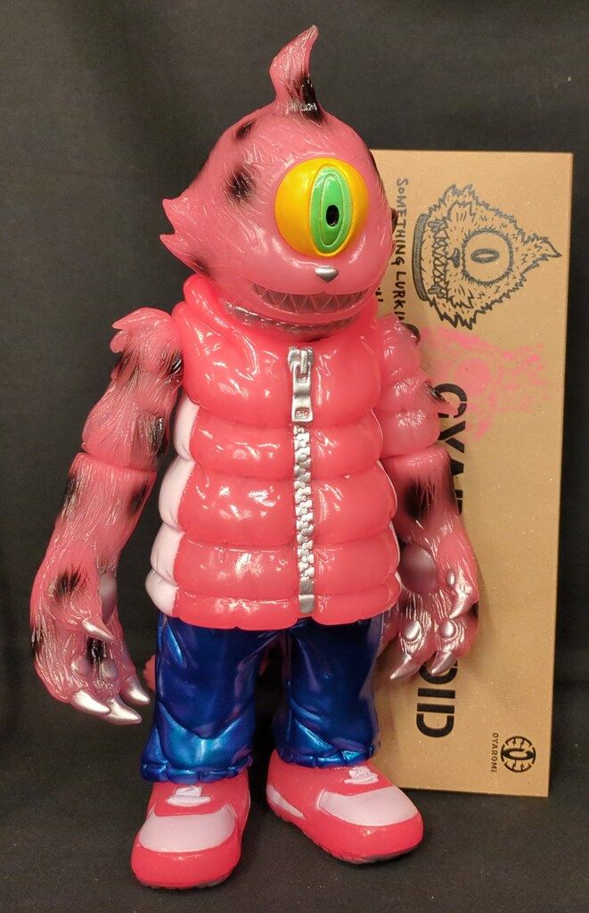 gyaromi ギャロミオイド 墓場の画廊 コーラルピンク ソフビ 2023年6月30日(金)より開催】《Toy Taste》に【GYAROMI】のクトゥルフ