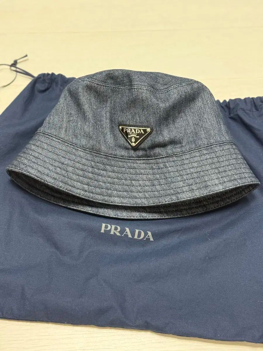 ♡PRADA♡デニム バケットハット♡ 新品未使用PRADA 人気 デニム バケットハット - メルカリ