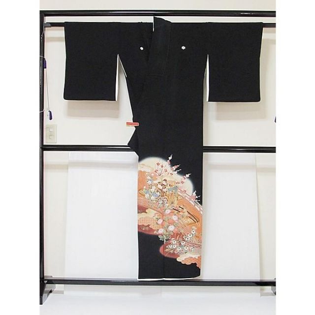 黒留袖 正絹一越 比翼(化繊) 刺繍(金駒) 御所車に吉祥花 148cm前後  