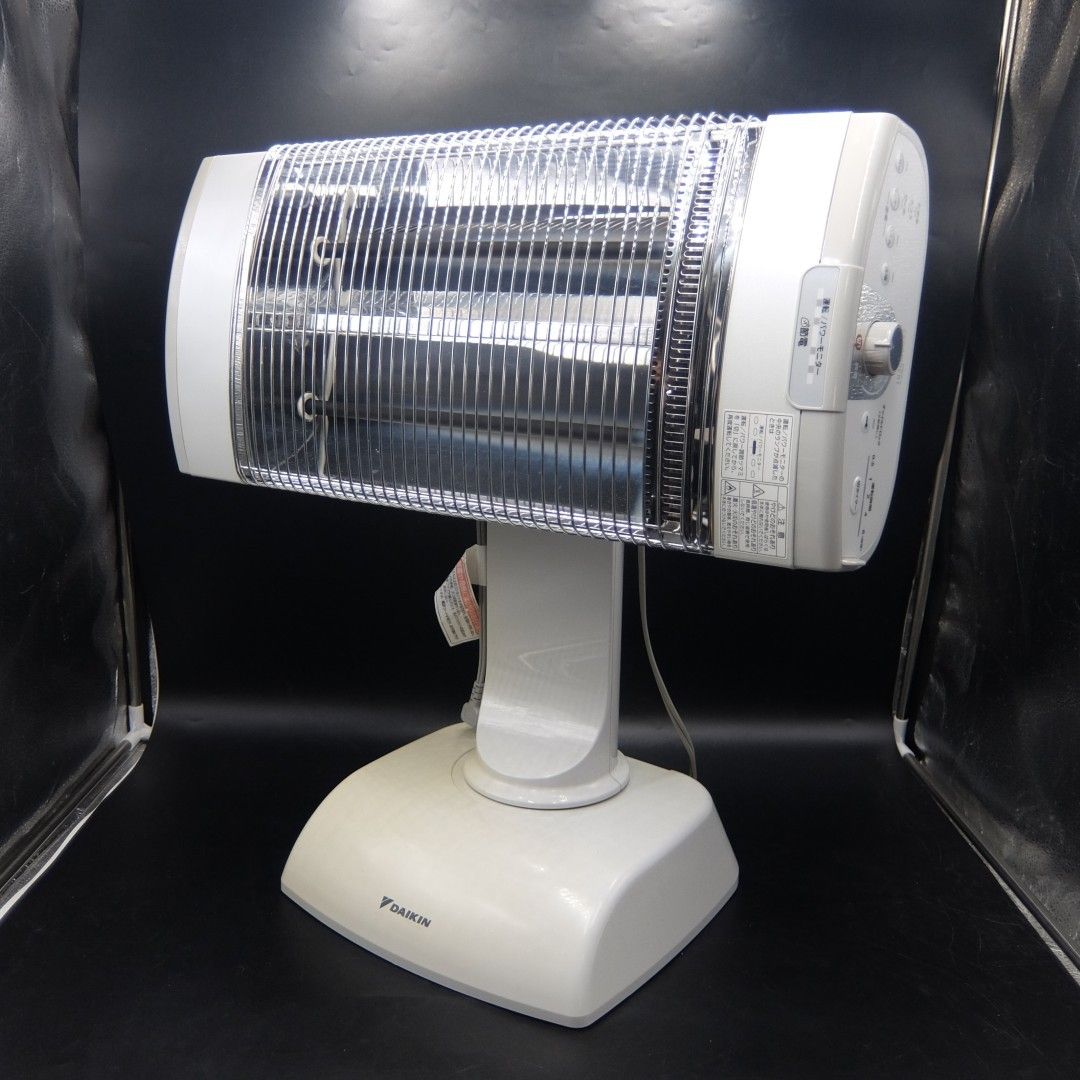 ダイキン 遠赤外線暖房機 セラムヒート ERFT11US-W