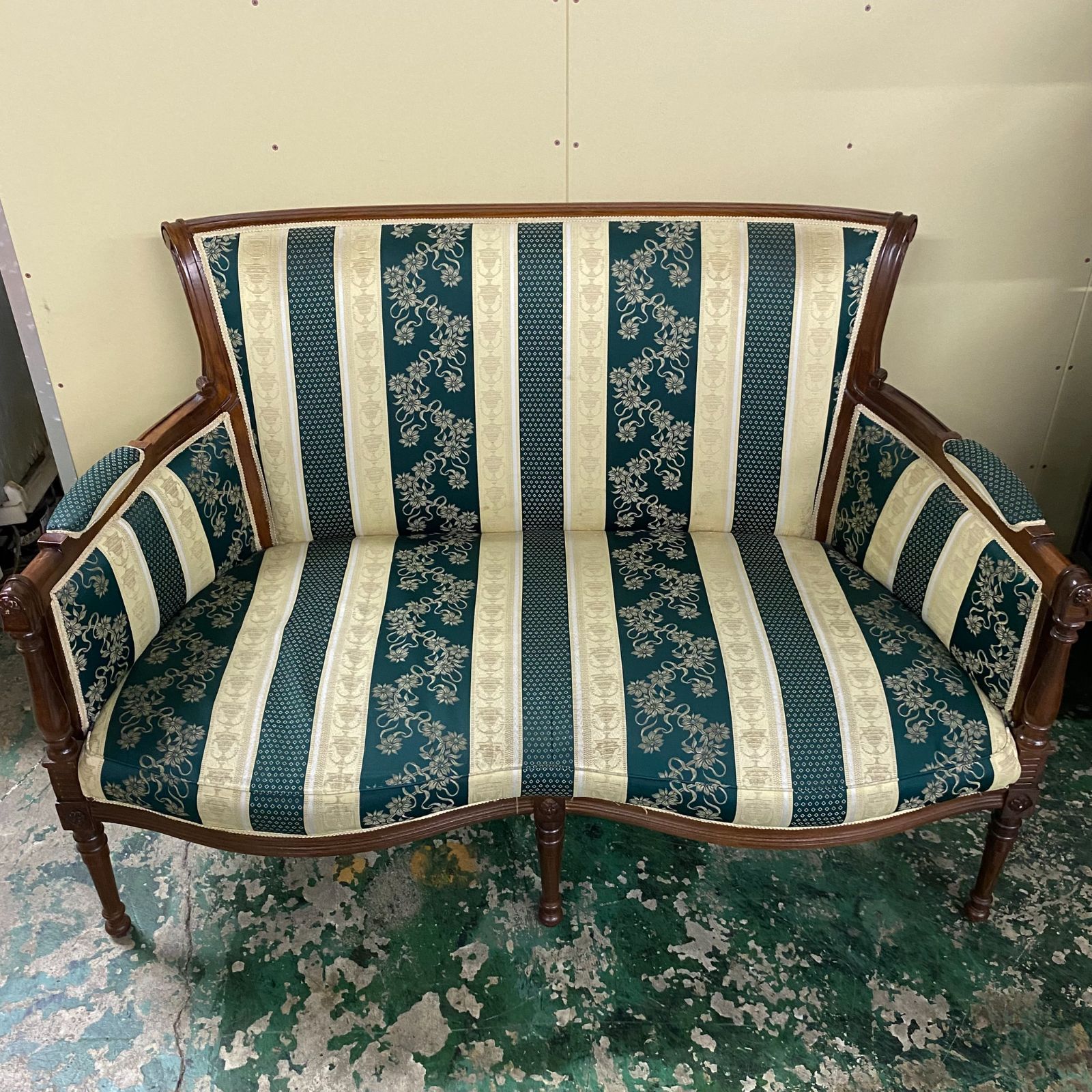 アンティーク家具 ソファ チェアー イタリア風 引取り