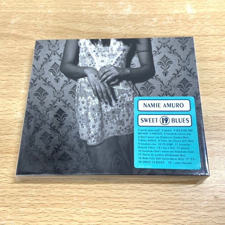○01)【同梱不可】【未開封】SWEET 19 BLUES/安室奈美恵/CD/AVCD
