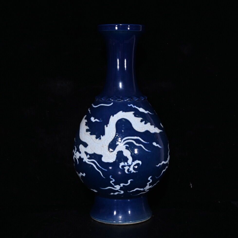 古陶磁器　花瓶　美術品　骨董品　アンティーク　蔵出し品　作家不明 旧家蔵出し 元 霽藍 留白 龍紋 花瓶 古陶瓷器 陶芸 造型精美 古