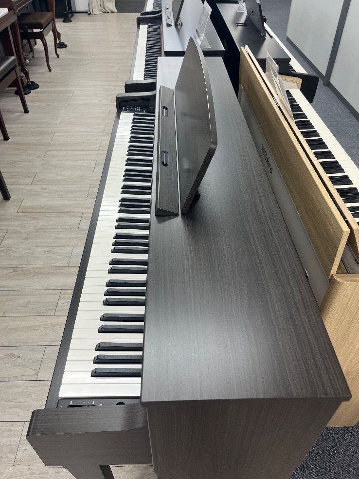 ★76024【電子ピアノ】YAMAHA　CLP645DW　17年製 ☆76024【電子ピアノ】YAMAHA CLP645DW 17年製 - メルカリ