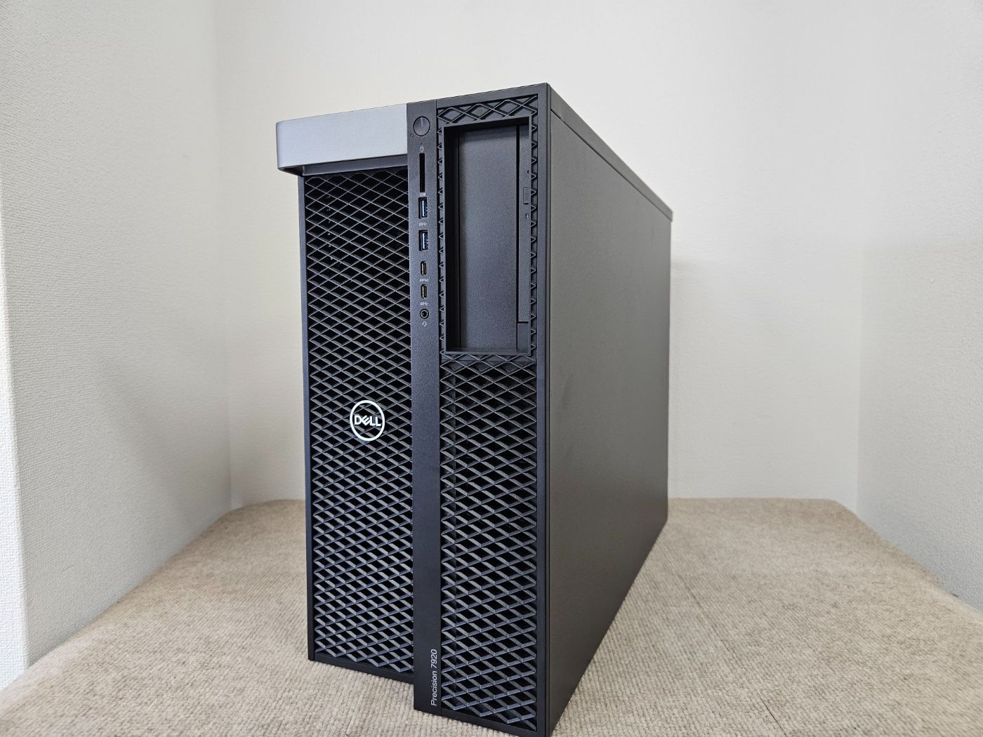 DELL Precision T7920 48コア96スレッド XEON Platinum 8160 2基 1TB