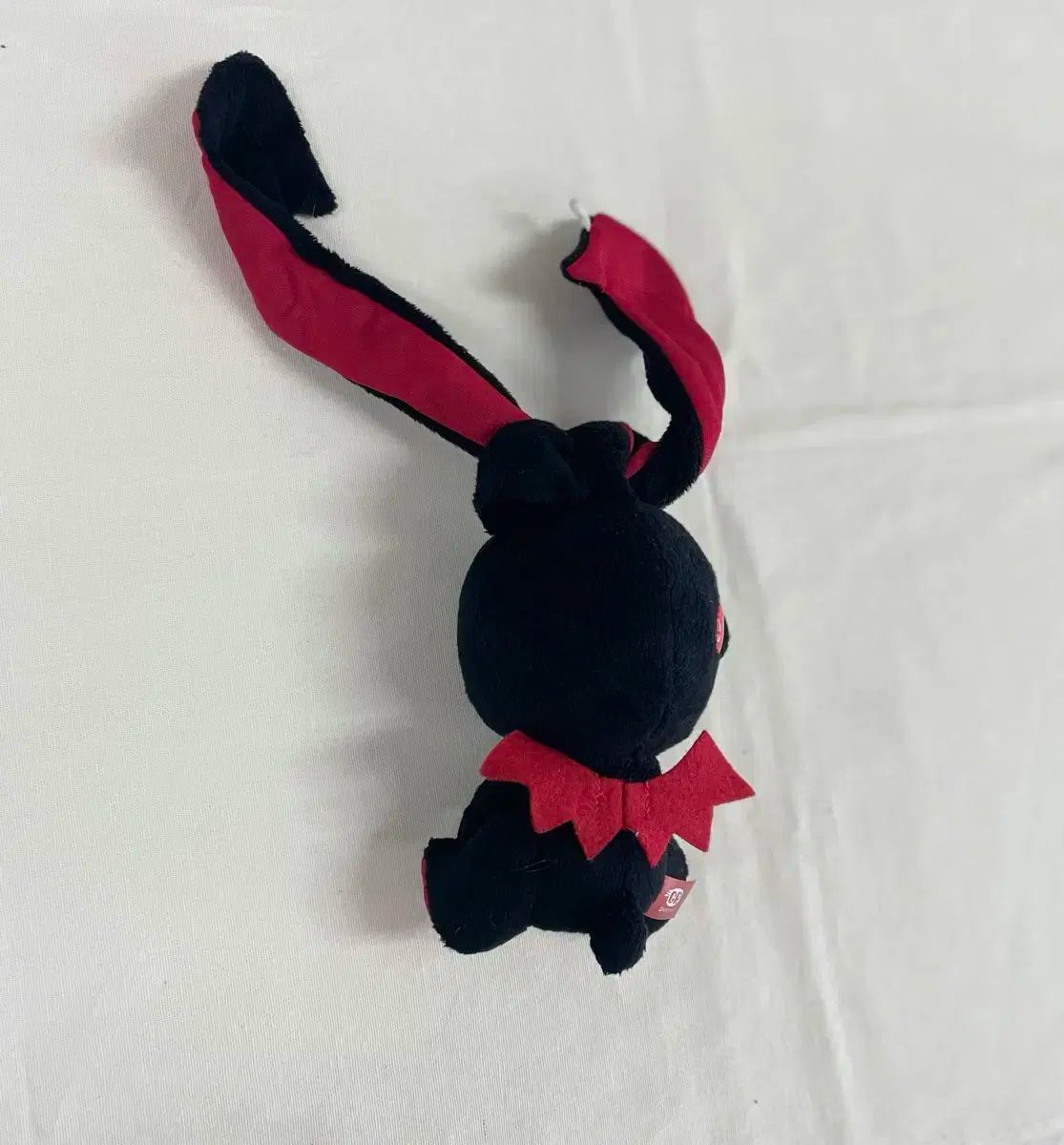 グル〜ミ〜 ぬいぐるみ 汎用うさぎ 黒 赤 ブラック レッド ハロウィン ユニバーサルラビットドール いたずらぐまのグル～ミ～(グルーミー