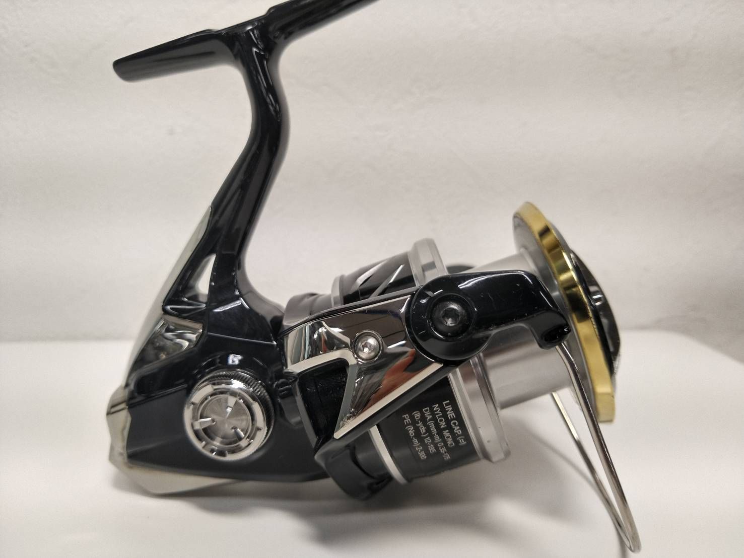 シマノ サステイン 4000xg ライトショアジギ ング シーバス サーフ