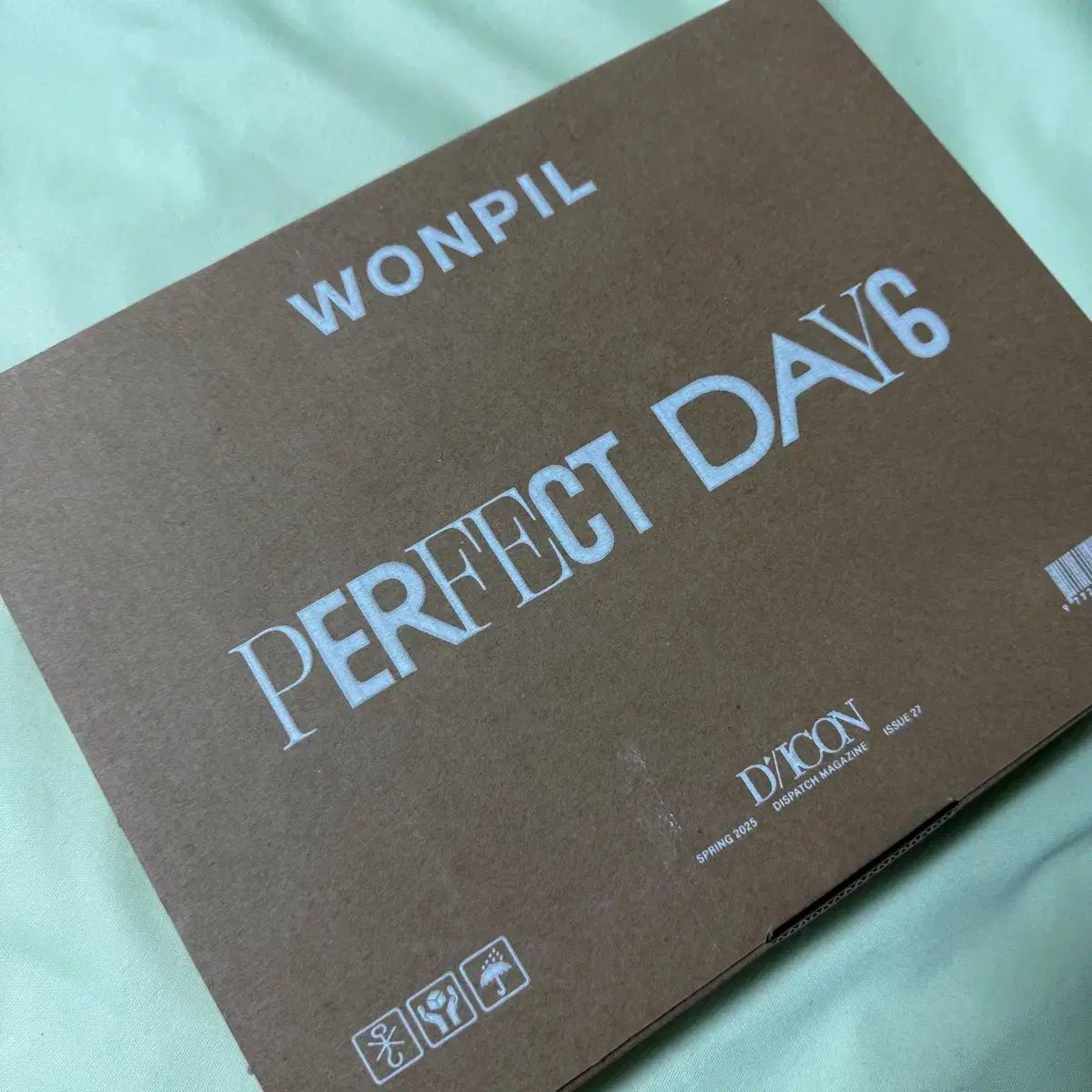 未開封) DAY6(デイシックス) ウォンピル(WONPIL) ストア 甲骨文字 ロゴ