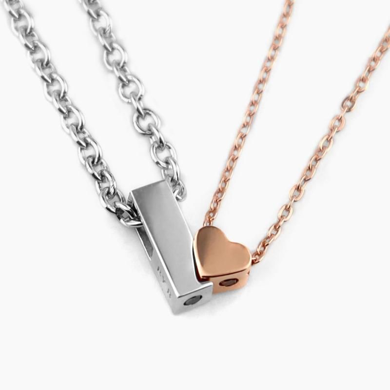 by red string ペアネックレス SV925 ハート レッドダイヤモンド 男女ペア２本セット カップル シルバー製 ミニ プレート ペアアクセサリー プレゼント 人気