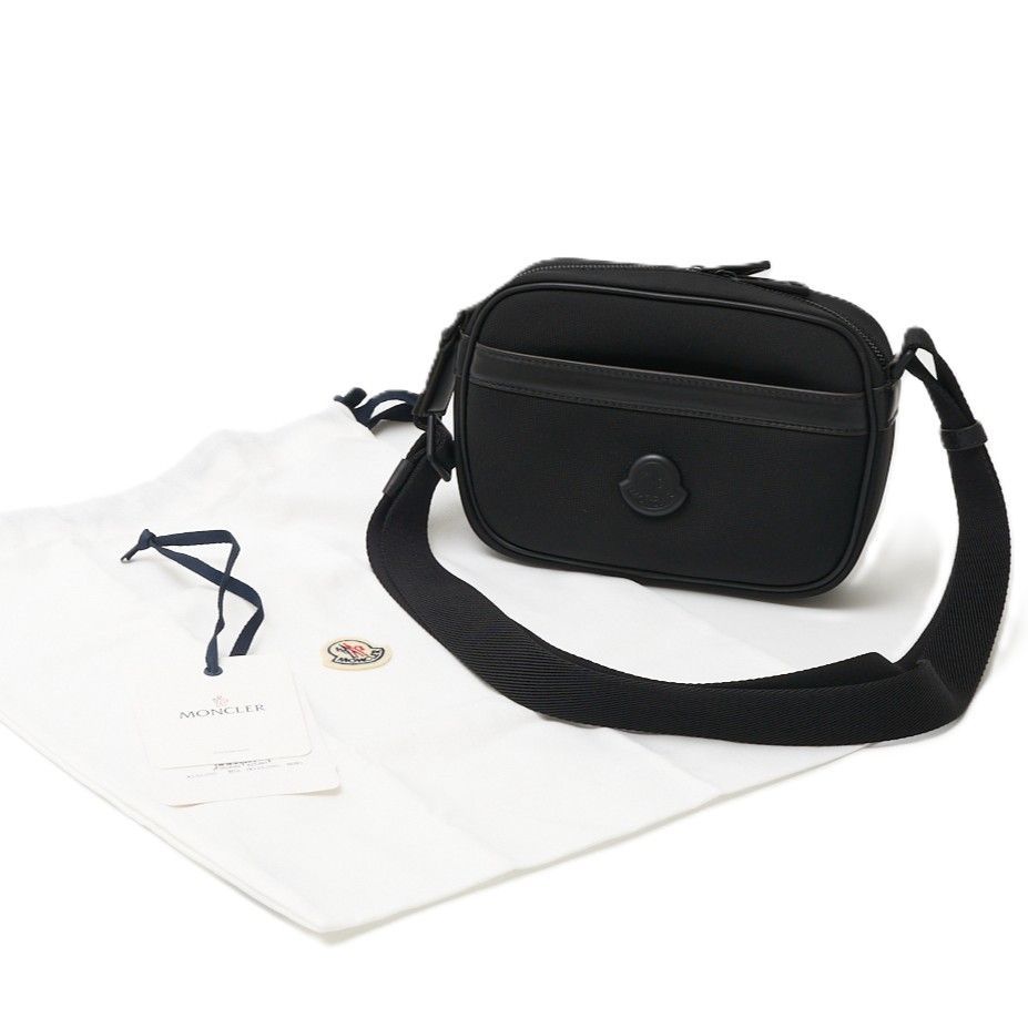 MONCLER モンクレール Pierrickクロスボディバッグ K109A5L00008
