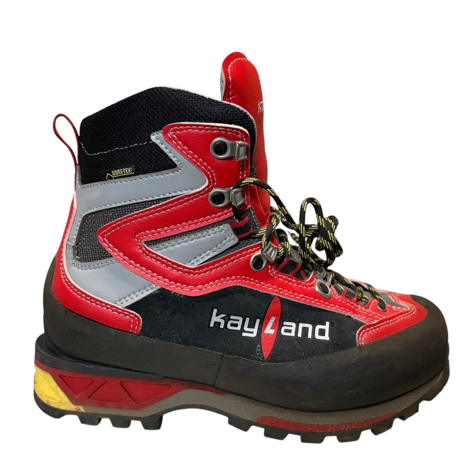 トレッキングブーツ