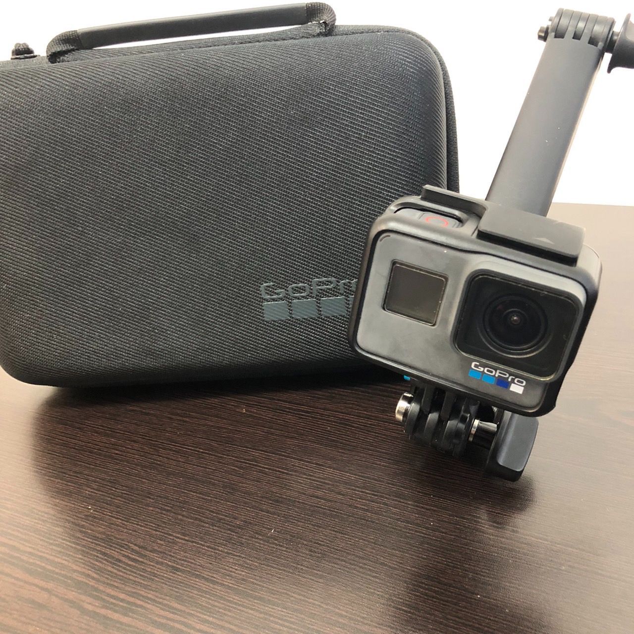 美品】Go Pro HERO 5 - メルカリ