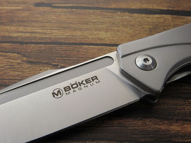 サバイバルナイフ BOKER MAGNUM/ボーカーマグナム サバイバリスト