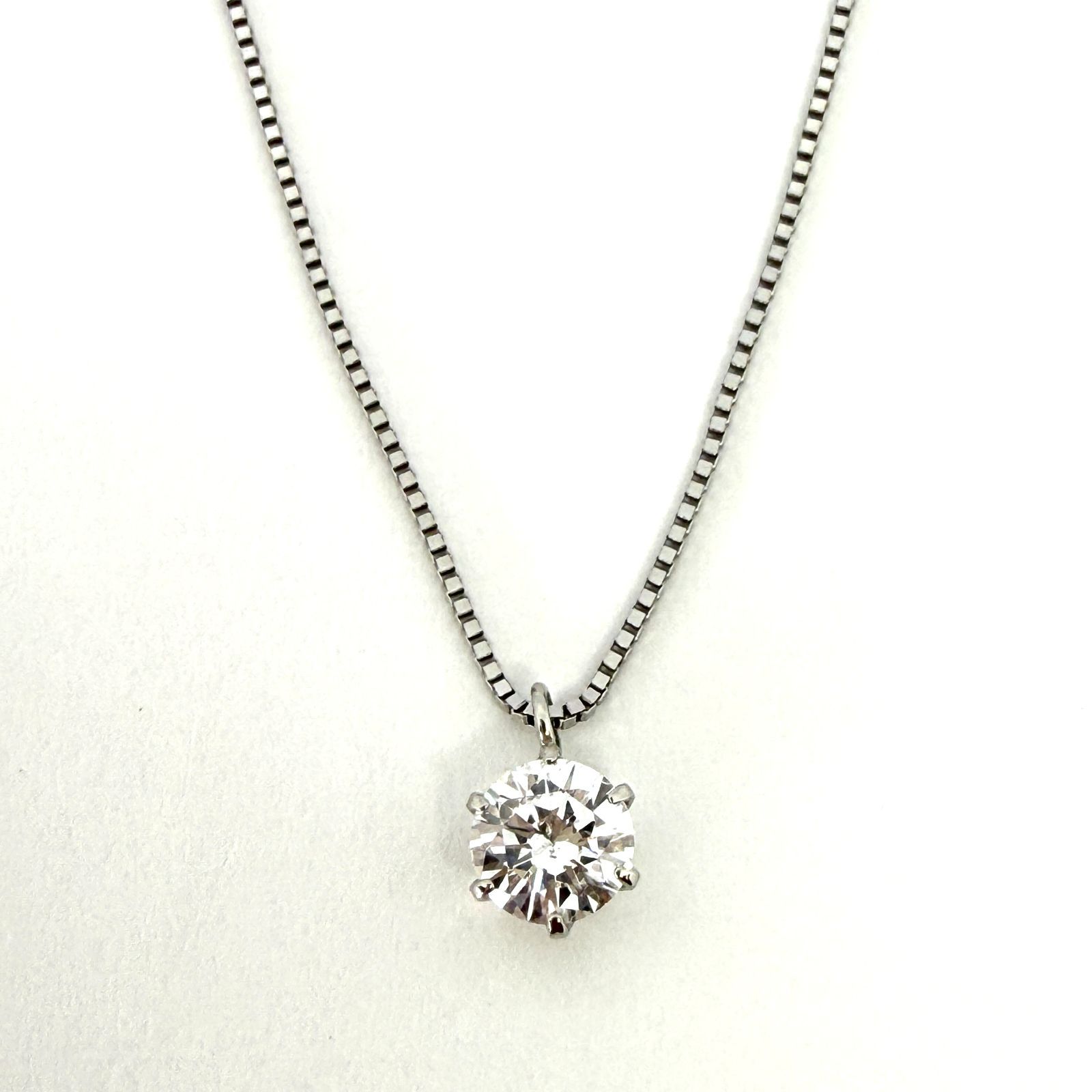 新品 ネックレス プラチナ ダイヤモンド 0.301ct Fカラー VERY