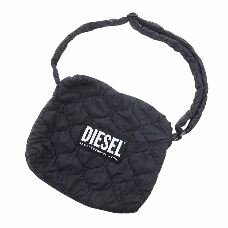 DIESEL ブラック キルティング ショルダーバッグ DIESEL(ディーゼル) ショルダーバッグ - ネイビー チェーン