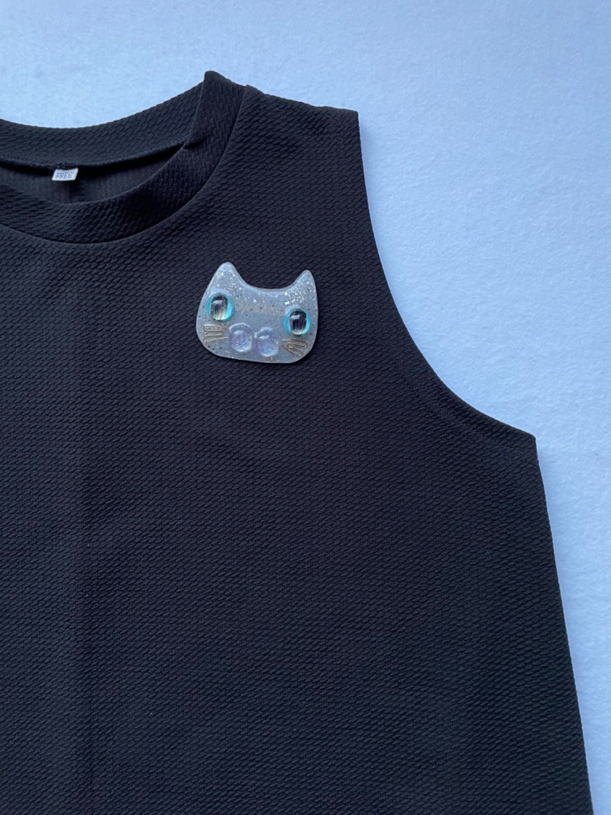 No.2  猫のブローチ・レジン・スカーフピン