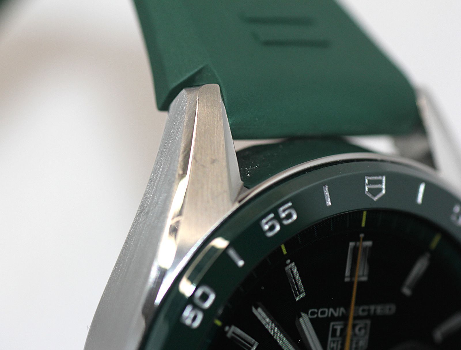 タグホイヤー コネクテッド第4世代 グリーン SBR8A14 TAG Heuer