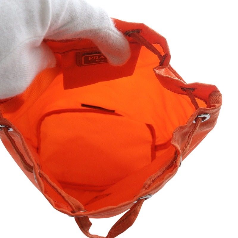 美品✨プラダ PRADA 三角ロゴ リナイロン 巾着バッグ ポーチ オレンジ 美品✨プラダ PRADA 三角ロゴ リナイロン 巾着バッグ ポーチ