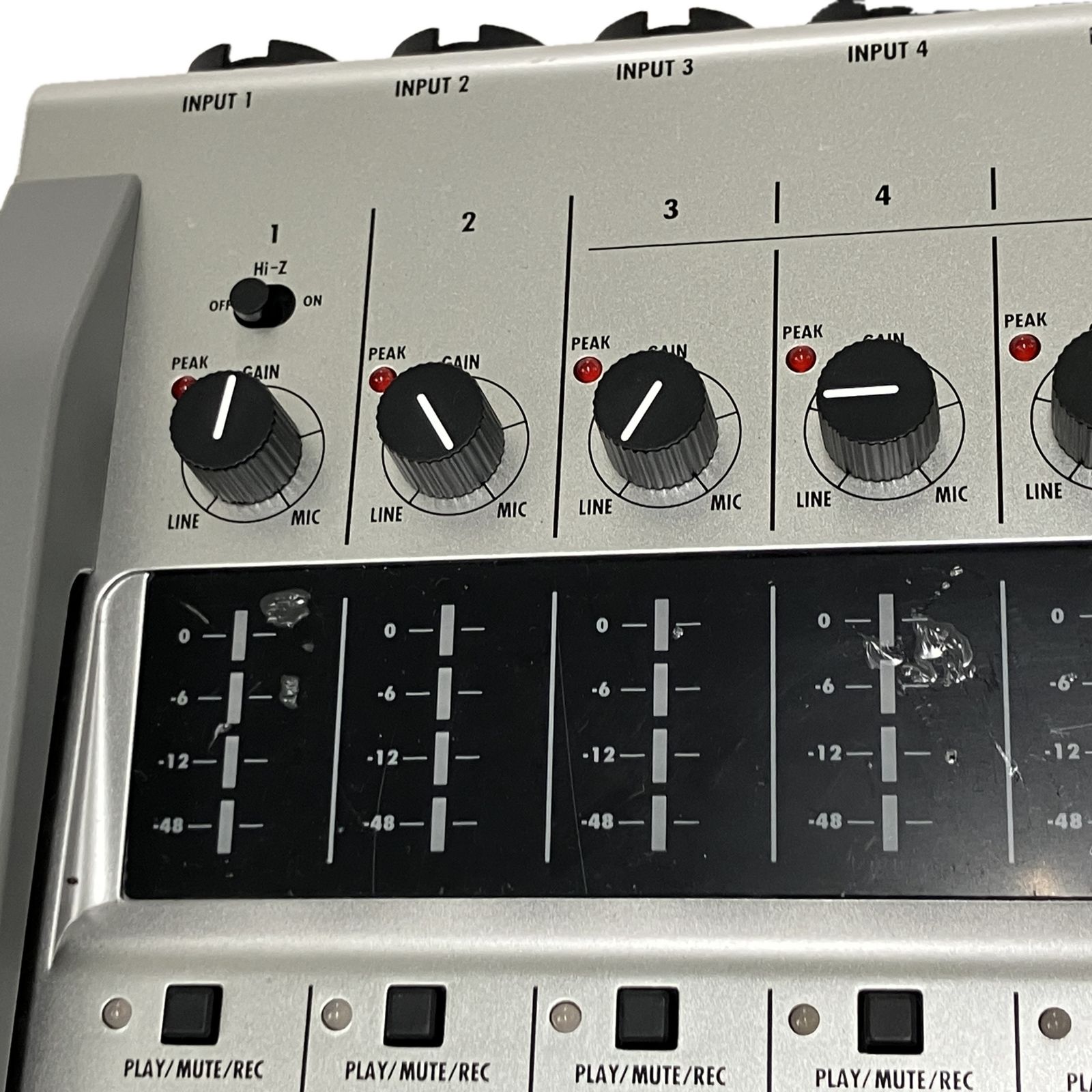 マルチトラックレコーダー 音響機材