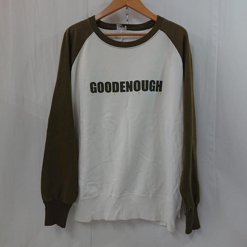 GOODENOUGH グッドイナフ トレーナー 長袖 GOODENOUGH グッドイナフ ロゴプリントラグラントレーナー スリット  カーキ